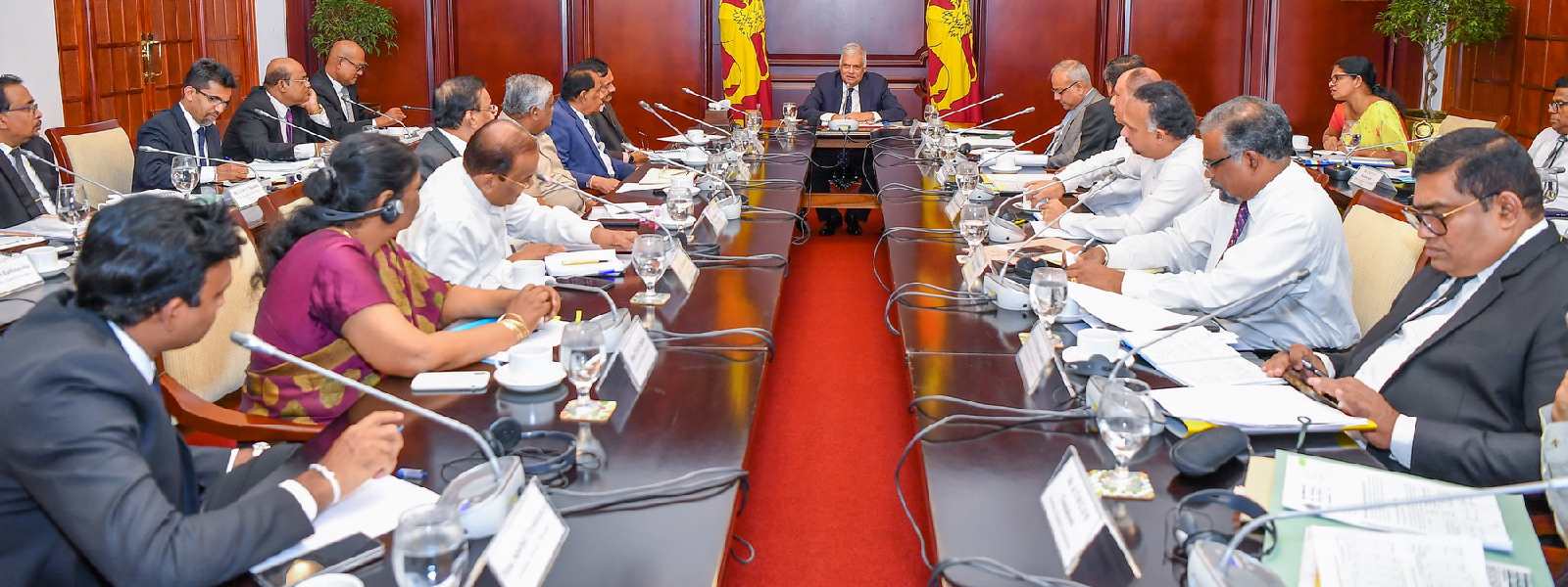 President meets Provincial Governors